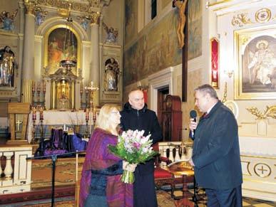 , a premiera spektaklu miała miejsce w dniu pogrzebu ks. Jerzego Popiełuszki.