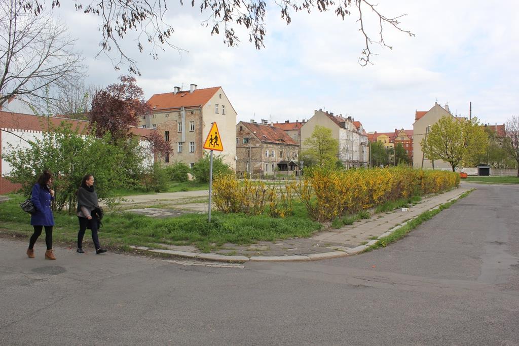 REWITALIZACJA ZDEGRADOWANYCH OBSZARÓW ZAKACZAWIA W LEGNICY Przebudowa ulicy Bolesława Limanowskiego wraz z rozbudową parkingu na potrzeby