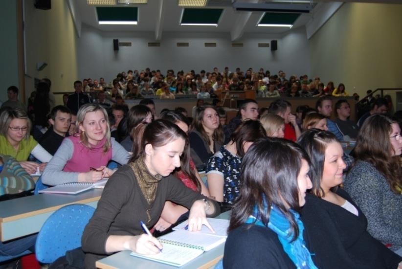 cudzoziemców na studiach stacjonarnych i niestacjonarnych I, II i III