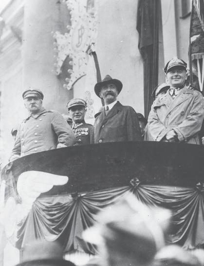 Zygmuntowicz, Warszawa - Lwów, reprint z oryginału, Panteon Polski, 1929 r. Nowa konstytucja była przygotowywana z myślą o J.