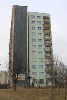 West elevation after second stage of thermal insulation recessed loggias Ryc.20. Króla Rogera 6. Budynek prefabrykowany z 1986r.