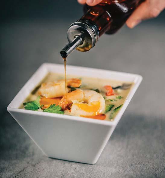PrzeKĄski Zupy Wybierz Do każdej przekąski jeden z sosów 50 ml do wyboru: sos tamaryndowy, sos ciemny pekiński lub sos Hoisin Pierożki Gyoza (7 szt.) 9.