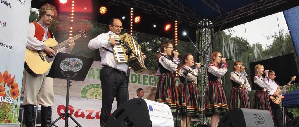 BIULETYN Powiatu SiedlECkiego Dożynki Powiatu Siedleckiego Wodynie 2018 Gdy plony zostały zebrane, a czas żniw dobiegł końca, 26 sierpnia 2018 r. w Wodyniach odbyły się Dożynki Powiatowe.