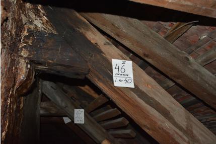 Fotografia nr 46/47prawa - Krokwie północne powiązane z jętką nr