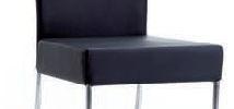 Time Krzesła konferencyjne Krzesło konferencyjne standardowo wykonane na stelażu malowanym proszkowo w kolorze czarnym lub aluminium.
