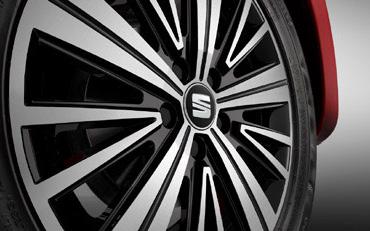 000 km 31 5990 5990 5990 5990 5 lat Gwarancji SEAT s s s s 17-calowe felgi aluminiowe DYNAMIC 48/3 BLACK HOMOLOGACJE Reference Style Style Advanced FR-Line Homologacja (wersja pięciomiejscowa, bez