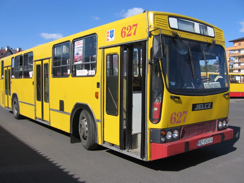 Parametry techniczne autobusu Jelcz PR, nr boczny