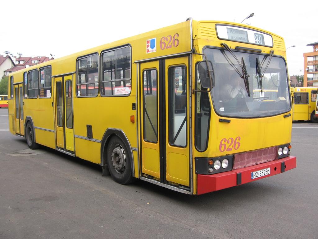 Parametry techniczne autobusu Jelcz 120M, nr boczny
