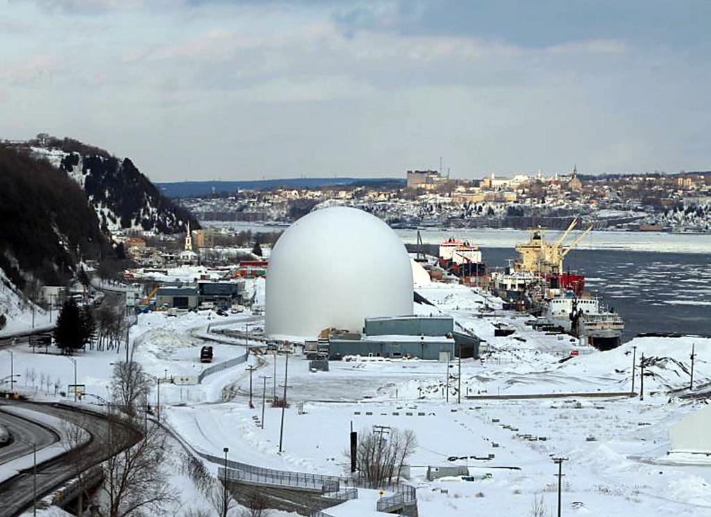 budując w USA instalację deponowania popiołów fluidalnych [Goodrich i Charhut 2003], a także na Węgrzech instalację mieszaniny popiołów lotnych z zawiesinami rea-gipsu [Pakzadeh i in. 2015].