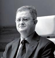 Refleksja Jezuici i polityka: czy i na ile warto? Wszystkie formy działalności ludzkiej przenikają się wzajemnie. Nie inaczej jest z polityką i religią.