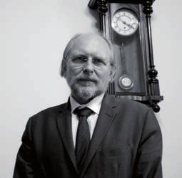 Refleksja Wprowadzać sprawiedliwość w życie społeczeństw Bogdan Szlachta Jako historyk myśli politycznej zaledwie, a nie politolog zdolny dzisiaj rozpoznawać i opisywać różne zachowania tzw.