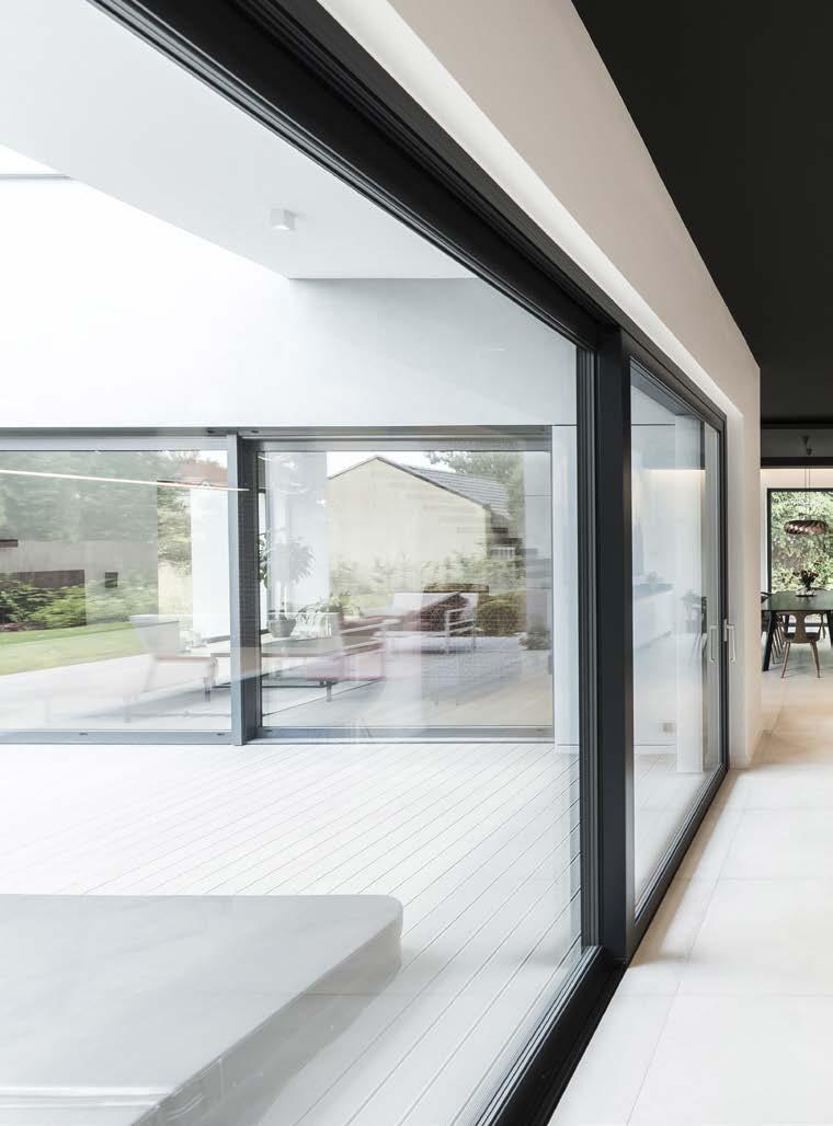80 OFFA STUDIO Mikołaj Bejnarowicz Light