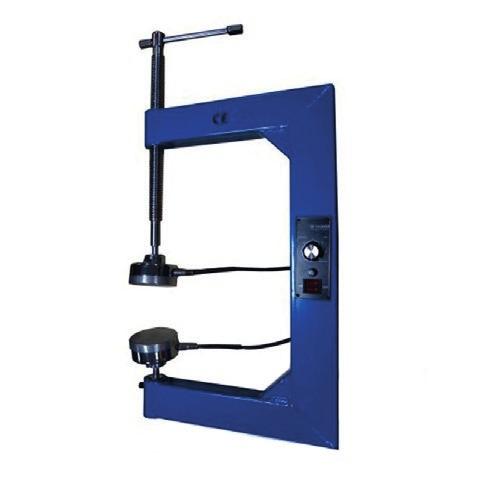 Height 47,5 cm, - Width 4 cm (at the base) - Length 34 cm (at the base) - Weight: 9,2 kg Wulkanizator SK-120 / Vulcanizer SK-120 Funkcjonalność / Dane techniczne: - Zasilanie 230v/50Hz; 0,5 kw x 2 -
