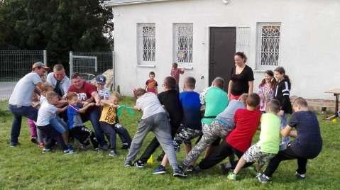 Strona 18 Piknik integracyjny w Błachcie W sobotę 02 września br. mieszkańcy Błachty spotkali się na pikniku integracyjnym.
