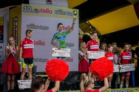 Strona 19 Kolejne sukcesy Kacpra Pod koniec lipca młody mieszkaniec miejscowości Lisewo - Kacper Komorowski brał udział w kilkuetapowym wyścigu kolarskim "Nutella Mini Tour de Pologne - Puchar