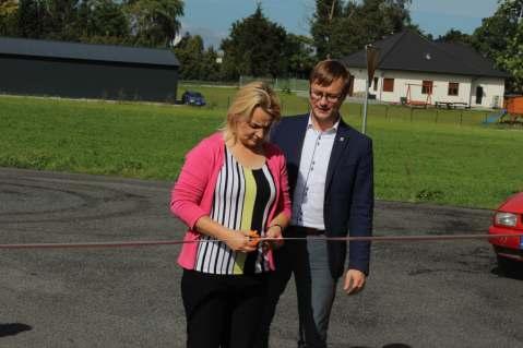 Dlatego wszystkim z Państwa, którzy brali udział w Zebraniach Wiejskich i tym, którzy pomagają wcielać Podczas zebrań mieszkańcy dyskutowali na temat propozycji przedstawionych przez sołtysów, ale