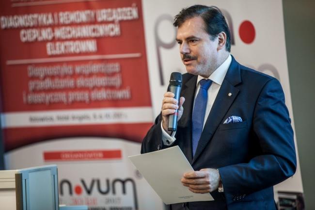 Fot. Mariusz Saratowicz składa gratulacje Spółce PRO NOVUM Kraków, 19 października 2017r.