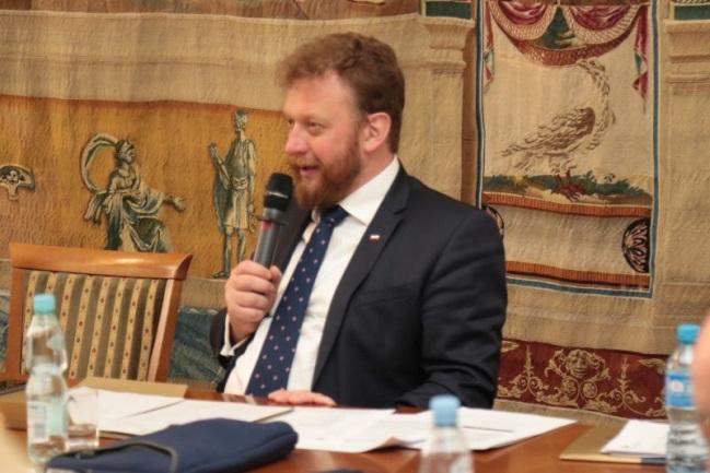synergii pomiędzy funduszami strukturalnymi i infrastrukturalnymi a także środkami dostępnymi w ramach Horyzontu