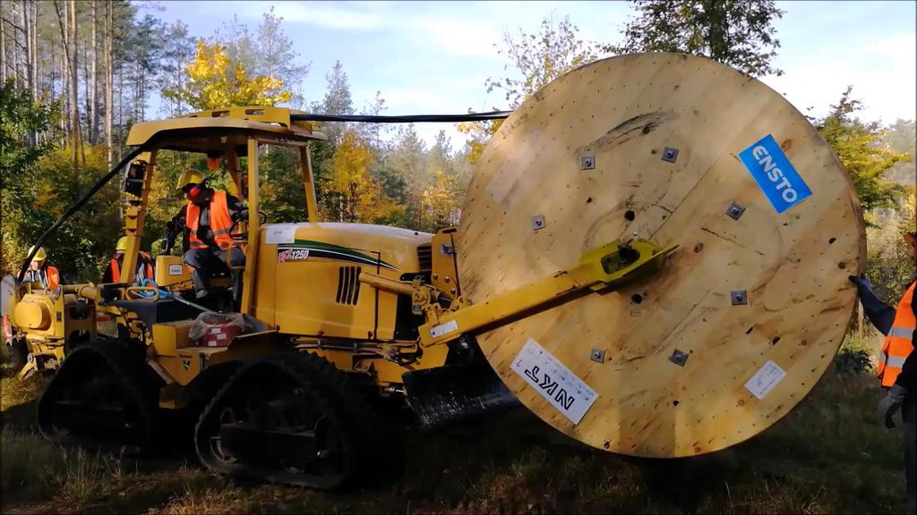 Płużenie kabli trzyżyłowy vs 3 kabli jednożyłowe Kabel