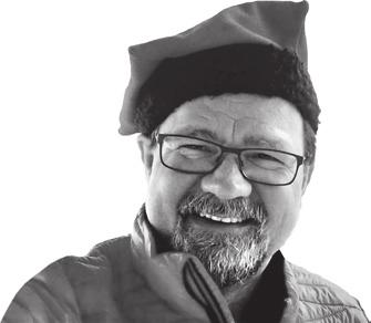 Rzym ma swoje Koloseum, Paryż wieżę Eiffla, Wenecja maski, a Kraków... czapkę krakuskę.