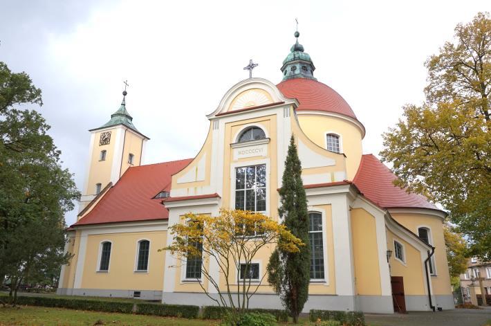 Kościół parafialny pw. św. Trójcy, ul. Wolności, Bogacica Zdjęcie nr 11. Kościół parafialny pw. św. Trójcy, ul. Wolności, Bogacica W Bogacicy pierwszy kościół został wzniesiony 1597 r. p.w. Trójcy św.