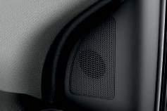 Zdalne sterowanie systemem audio Dzięki przyciskom na kierownicy można