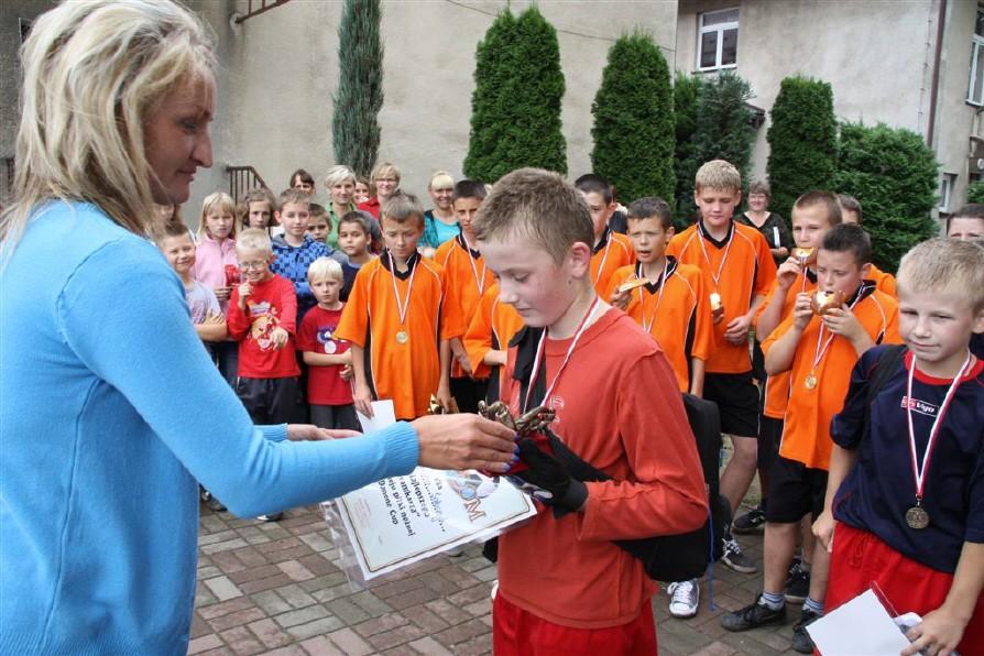 III Miejsce w Danone Cup Pięknego, słonecznego 21 dnia września chłopcy z naszej szkoły