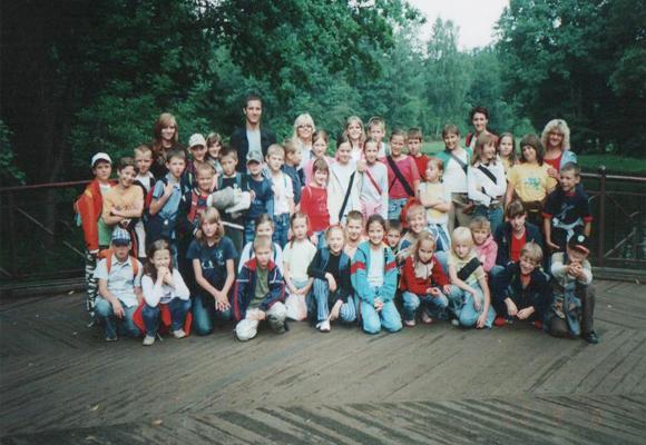 90 uczniów rocznie, w trakcie których odbywa się: nauka