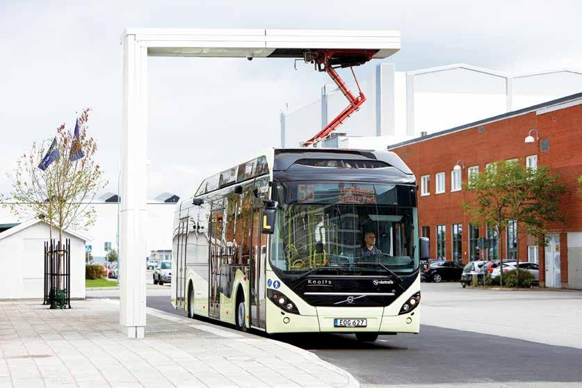 Witold Kobos, Piotr Chudzik Dostarczanie energii do autobusu elektrycznego Ładowanie Volvo 7900 Electric Hybrid. Fot.