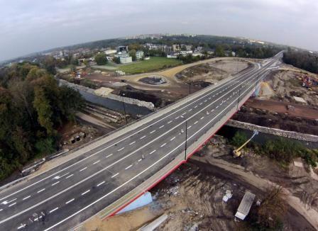 użytku: mostu nad Kłodnicą, wybudowanego w ramach budowy DTŚ,