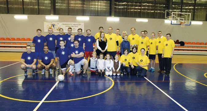 MEDYK BIAŁOSTOCKI A K T U A L N O Ś C I VIII sportowa olimpiada UMB za nami Patrząc na sport akademicki przez pryzmat olimpiady UMB, trzeba powiedzieć, że medyk siatkówką stoi.