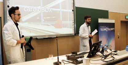 MEDYK BIAŁOSTOCKI F O T O R E P O R T A Ż 2 Technotalent UMB - finaliści CardioBOX - autorzy Krzysztof Drygalski (z prawej) i Tomasz Charytoniuk - to przenośne