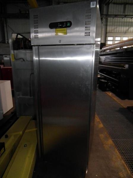Gwiaździsta 66 53-413 Wrocław NIP: 521-24-99-751 OPINIA TECHNICZNA TEMAT: Oszacowanie wartości szafy mroźniczej polskiej firmy Stalgast, model 840611, nr seryjny: 8406116038692, rok produkcji: