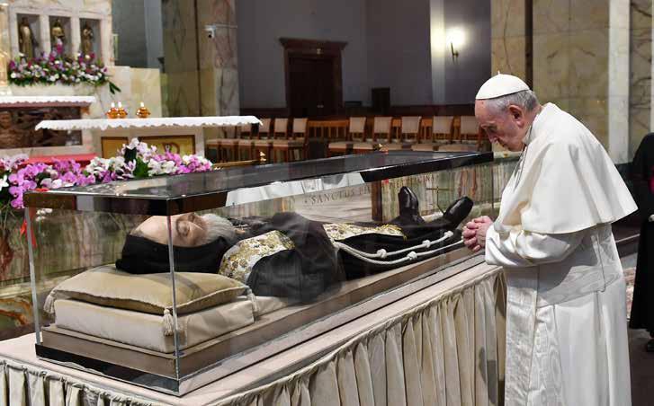 4 PIELGRZYMKA PAPIEŻA FRANCISZKA DO PIETRELCINY I SAN GIOVANNI ROTONTO Z OKAZJI 100. ROCZNICY OTRZYMANIA STYGMATÓW ORAZ 50. ROCZNICY ŚMIERCI ŚW.