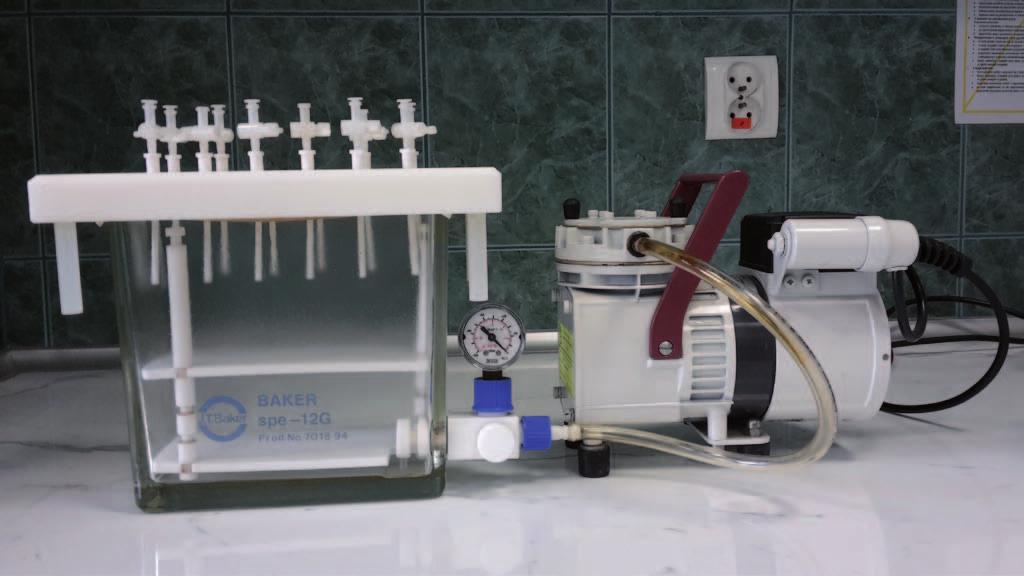 3. Badanie procesu biodegradacji węglowodorów ropopochodnych i wielopierścieniowych węglowodorów aromatycznych w warunkach ex situ Warunki analityczne Oznaczanie anionów: F, Cl, NO 2, Br, NO 3, PO 4