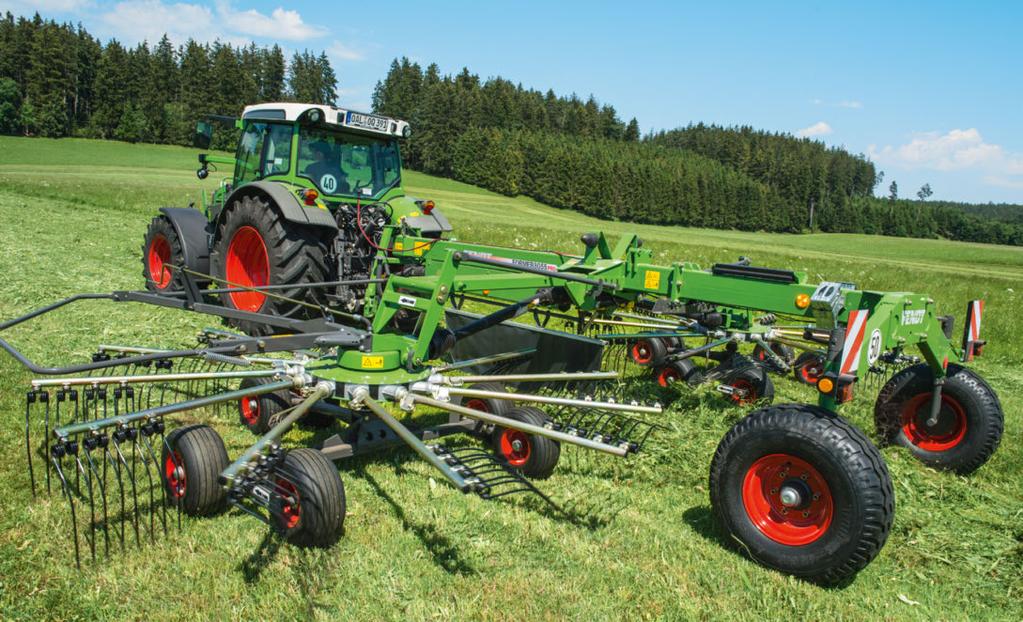 zebranie plonów bez strat. W rezultacie ruń jest chroniona również na nierównych terenach. Najlepsze pasze Ramiona zębowe zgrabiarek Fendt rozmieszczone są na stycznych.