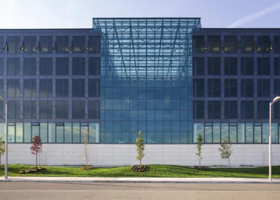 BUŁGARIA SOFIA, PORT LOTNICZY - STOPRAY TITANIUM 37 T ORAZ IPLUS ENERGY N - CIGLER MARANI ARCHITECTS - LEED GOLD Aby uzyskać więcej informacji należy zapoznać się z