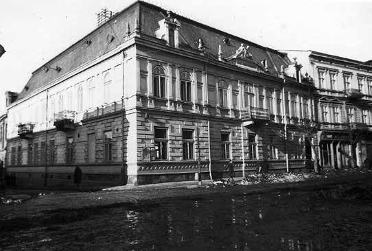 Reklama w Kurierze Stanisławowskim do świetności włoskiego palazzo rustyka diamentowa cokołu.