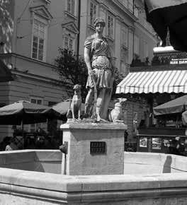 Z nocnych przygód Wielkiego Ćmaga Sławomir Gowin Hymn zawiany na cześć Diany Witkowi Lafarowiczowi Mam i taką wśród wad niezliczonych, że się włóczę nocami po Lwowie z całą hebrą upiorów natchnionych.