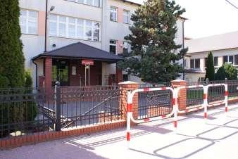 Oświata i wychowanie W okresie 2017 roku na oświatę wydatkowano ogółem kwotę 4 803 981,58 zł.