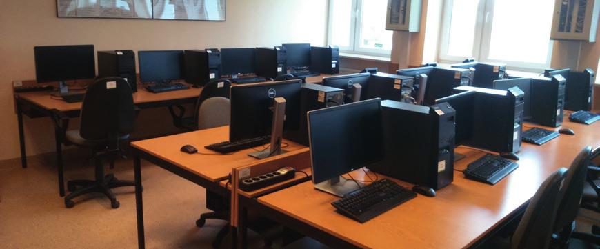 bezpieczeństwa, w tym z obszaru bezpieczeństwa systemów technicznych tworzących Krytyczną Infrastrukturę Państwa (KIP). Ma wiedzę m.in.