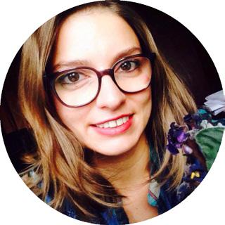UCZESTNICY Anna Łabudzka Jestem pracującą kobietą w wieku emerytalnym, pracuję w instytucji państwowej od niespełna 2 lat. Pracuję w kancelarii przy obsłudze telefonów.