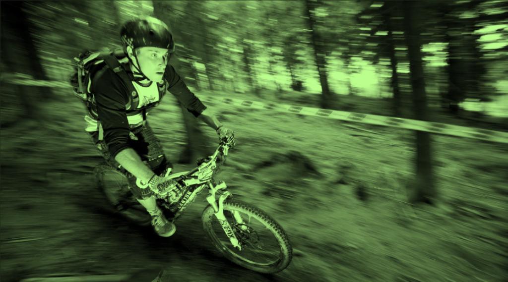 . Zestaw Enduro MTB - czyli jak to funkcjonuje Bazując na aktywnych kartach-chipach SIAC oraz systemie AIR+ niemiecka firma SPORTident spełnia wymagania pomiaru czasu w MTB Enduro.