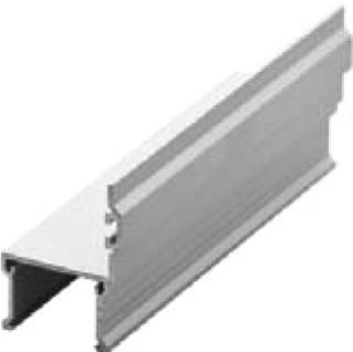 134-0 Aluminium Służy do łączenia płyty ze ścianą w linii prostej.