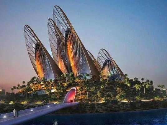 6. dzień. Śniadanie. Zwiedzanie stolicy Zjednoczonych Emiratów Arabskich - ABU DHABI. W programie m.in. zwiedzanie jednego z największych meczetów na świecie - Sheikh Zayed mogącego pomieścić ok.