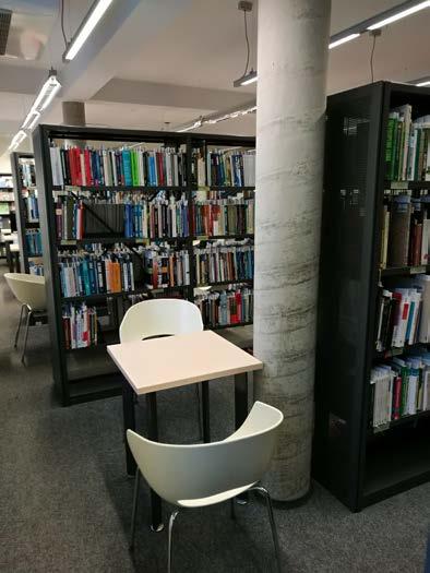 Dział Informacji czynny jest w godzinach otwarcia biblioteki: - w poniedziałki od 12.00 do 19.30 