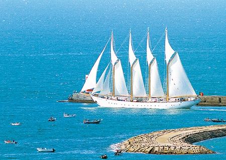 Czteromasztowa Santa Maria Manuela po raz pierwszy w historii przypłynie do Polski. Czteromasztowy szkuner zbudowano w Lizbonie w 1937 roku, w rekordowym czasie 62 dni.