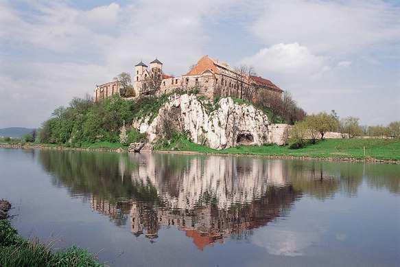 Dzień 6-28 maj/ wtorek, Tyniec - Stryszów - Lanckorona - Wola Kalinowska... 144 km. Godz. 09:00 wyjazd na zwiedzanie. 10:00-11:00 - Tyniec (dojazd 36 km.- 40 min).