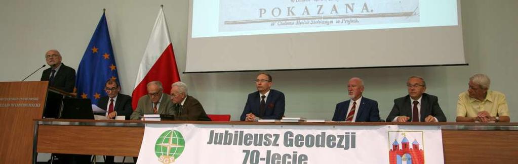 swojej działalności na Kujawach i Pomorzu. Spotkanie w sali konferencyjnej Urzędu Wojewódzkiego w Bydgoszczy zgromadziło wiele pokoleń geodetów regionu.
