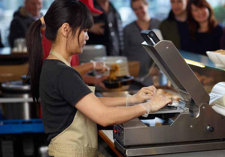 DUNIFORM NAJLEPSZE ROZWIĄZANIA DO PAKOWANIA Przeznaczone dla restauracji i irm cateringowych rozwiązania Duniform umożliwiają pakowanie
